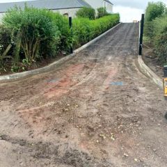 Lee Surfacing - Darly farm-house road entrance and courtyard