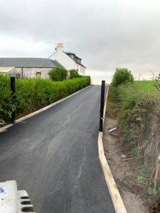 								 Lee Surfacing - Darly farm-house road entrance & courtyard						 								 						